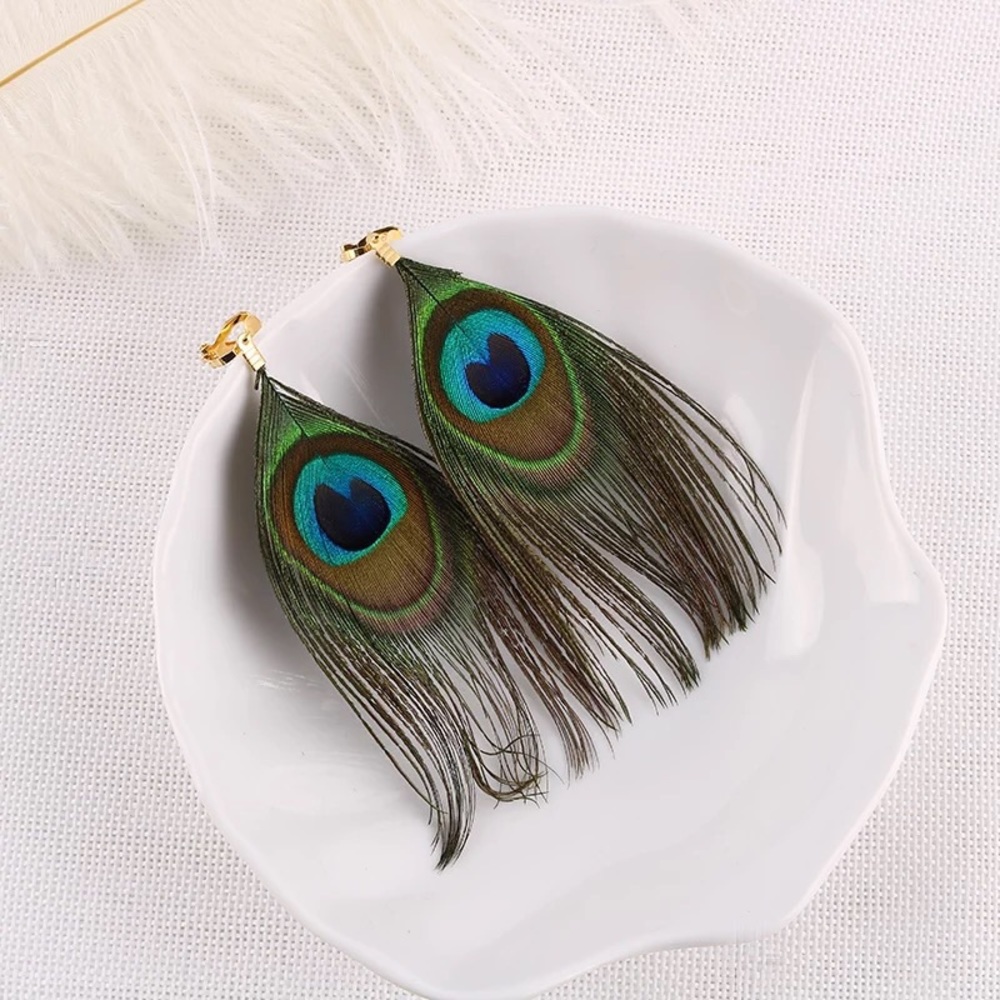 8 pairs real peacock feather earrings